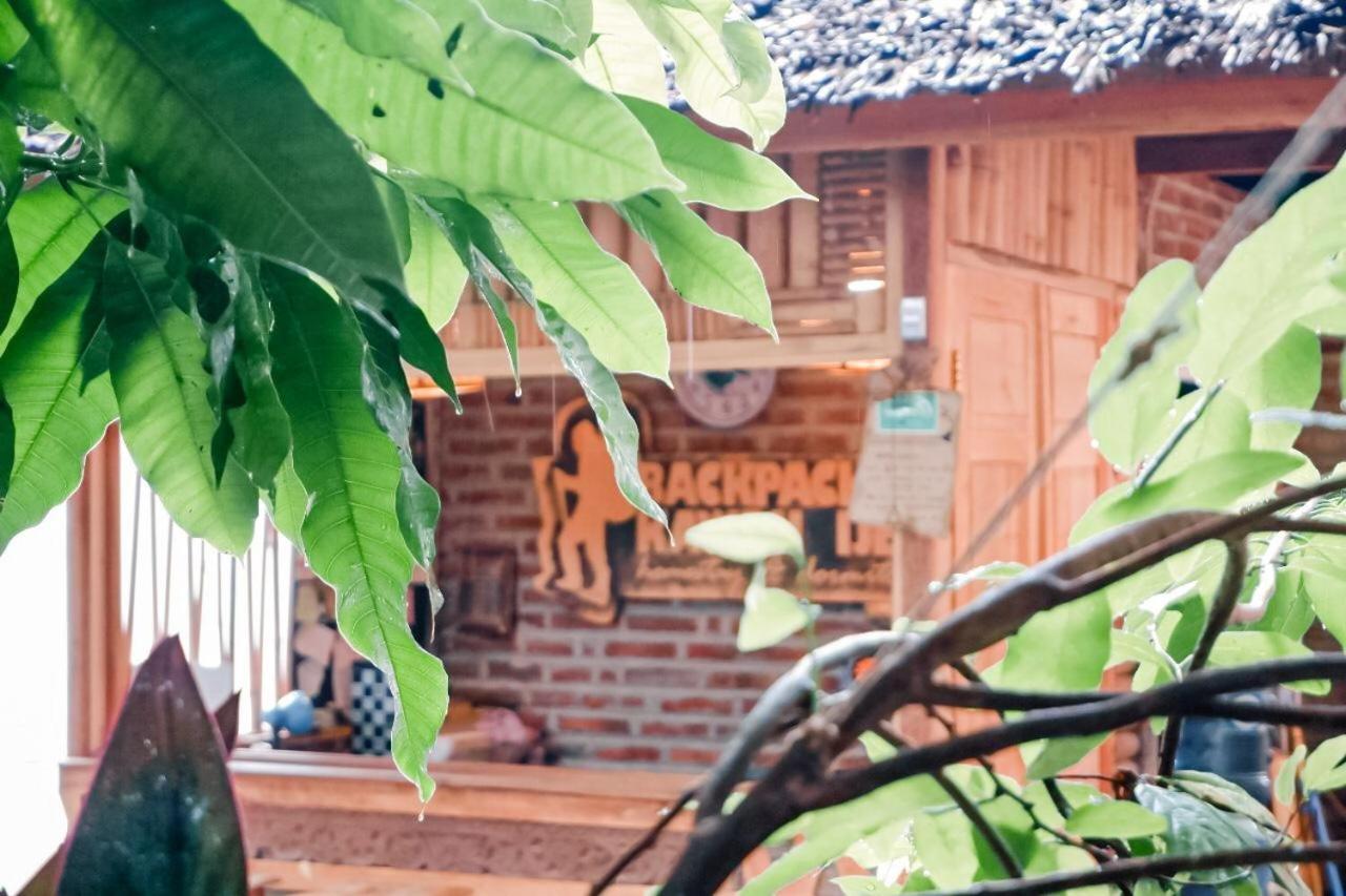 Backpacker Kawah Ijen Hostel บันยูวังงี ภายนอก รูปภาพ