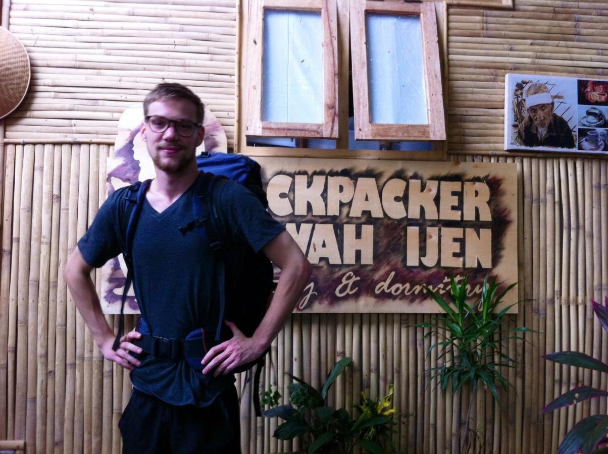 Backpacker Kawah Ijen Hostel บันยูวังงี ภายนอก รูปภาพ